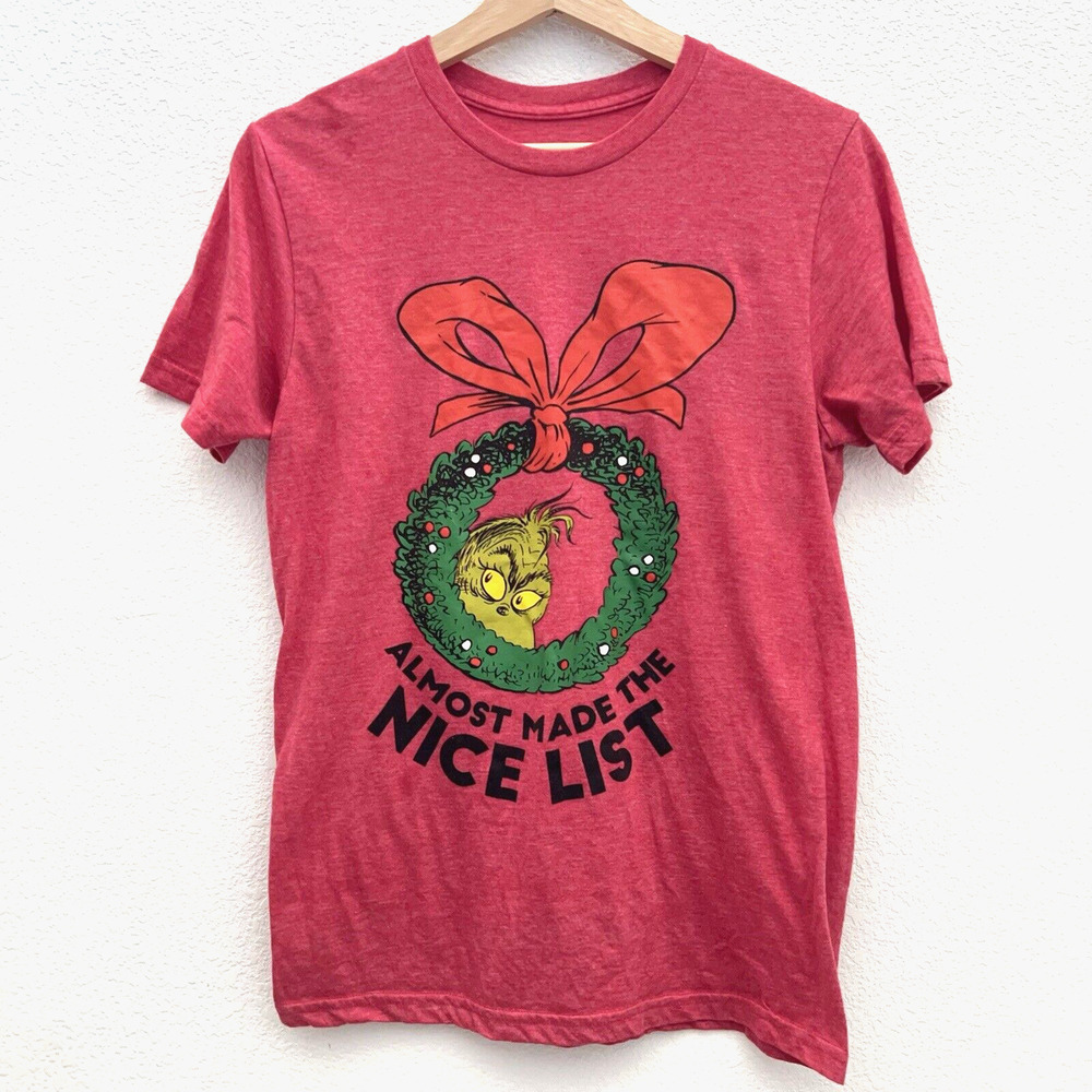Dr Seuss Tee Women S Pink Christmas Graphic Tee Grinch Short Sleeve Crew Neck